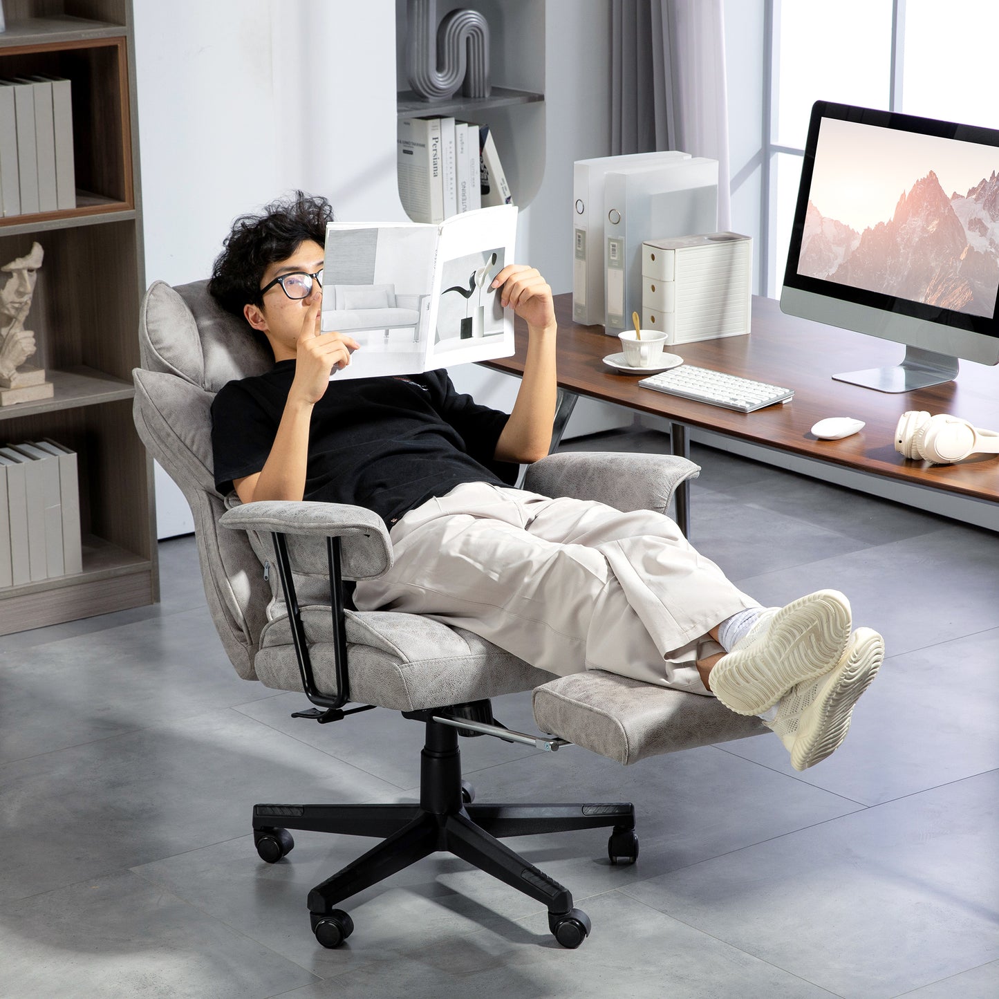 Office Chair, Ergonomic Desk Chair with Foot Rest, Grey