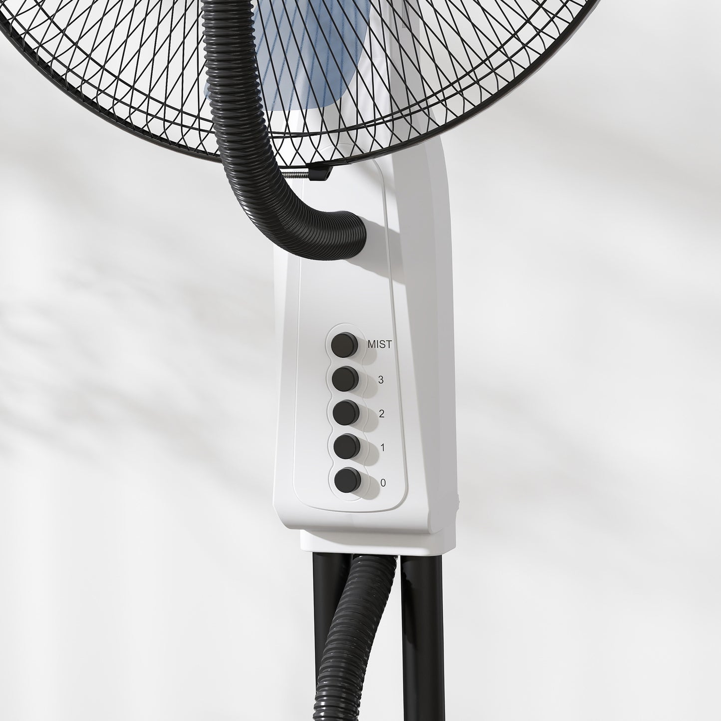 Spray Misting Fan, Floor Fan with Water Mist Spray and 3 Speeds