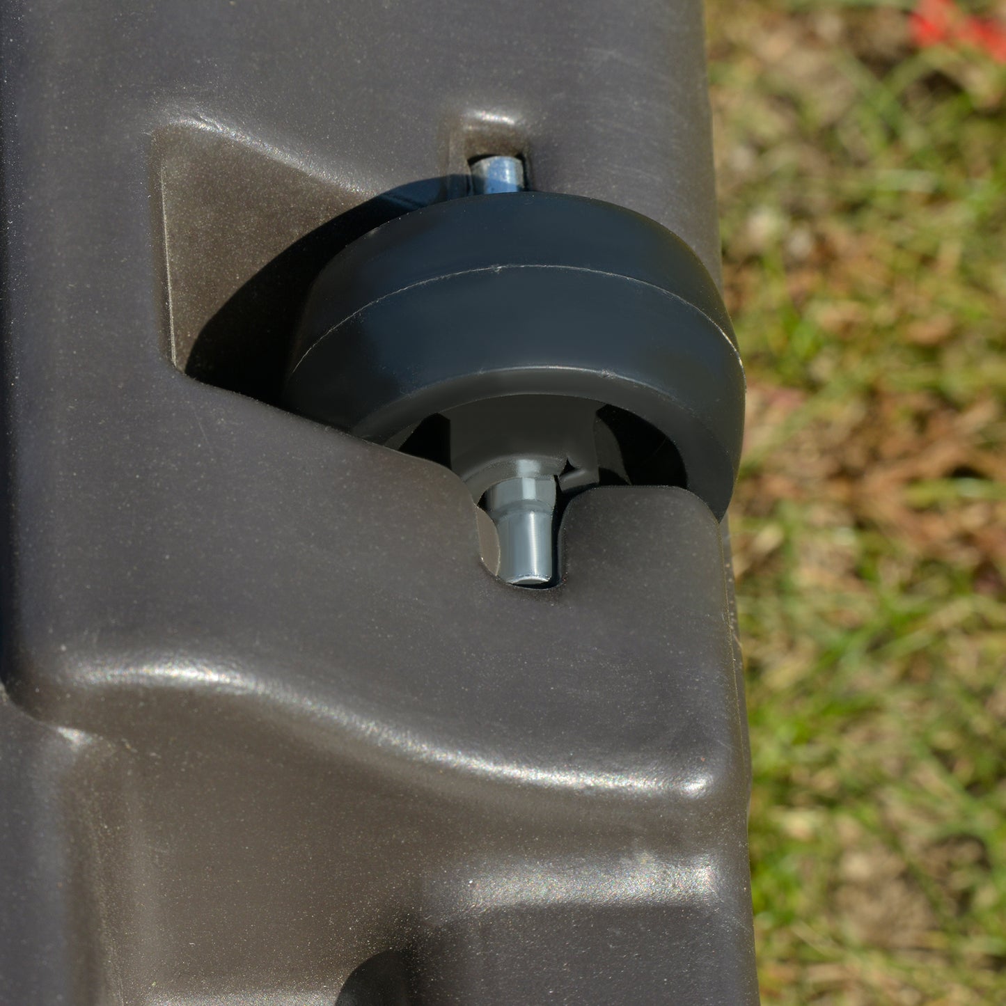 Cantilever Patio Parasol Base Water or Sand Filled W/ Wheels Crossbar