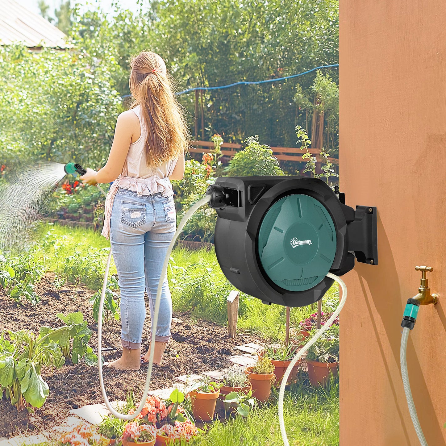 Retractable Hose Reel Wall Mounted with Lock, Black