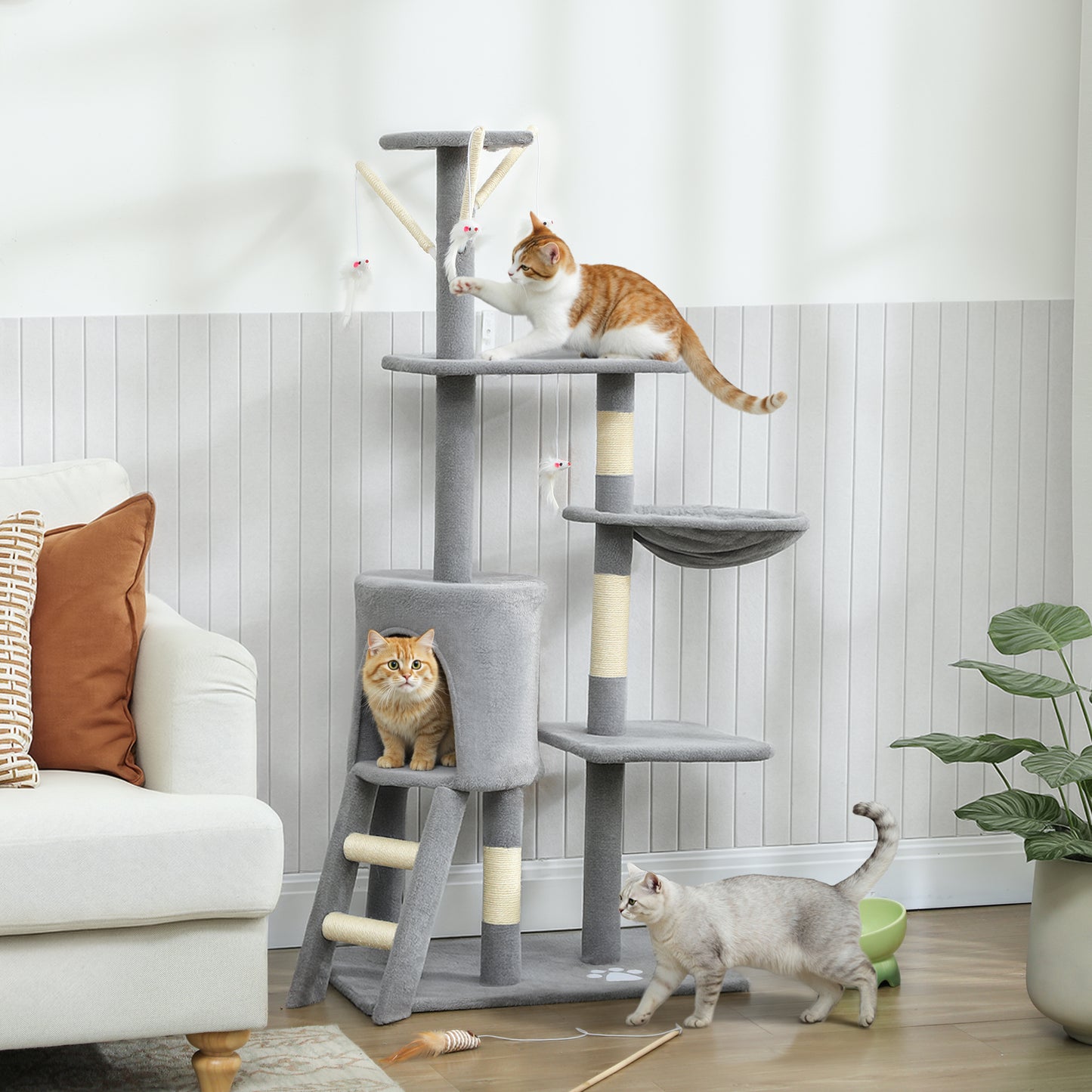 Cat Tree for Indoor Cats, 134cm Scratching Post Climbing Tower, Grey
