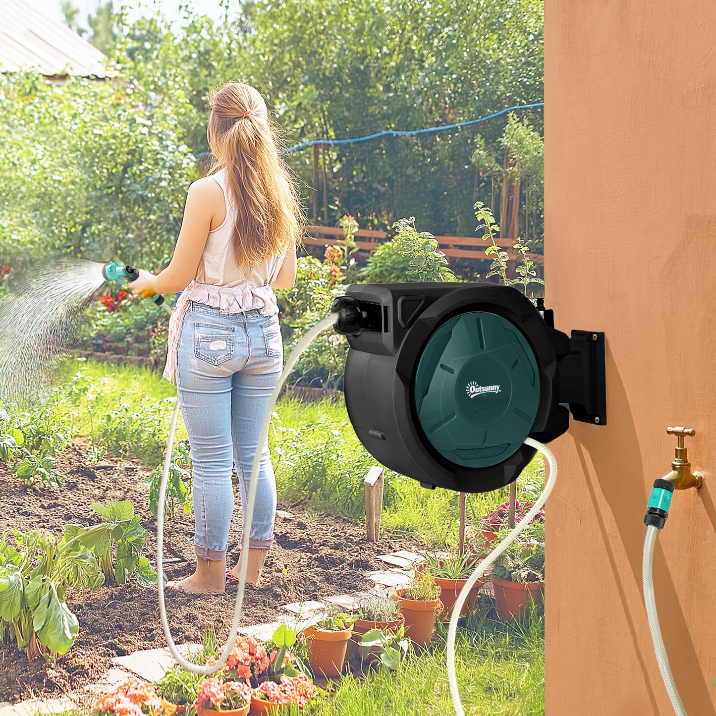Retractable Hose Reel Wall Mounted with Lock, Green