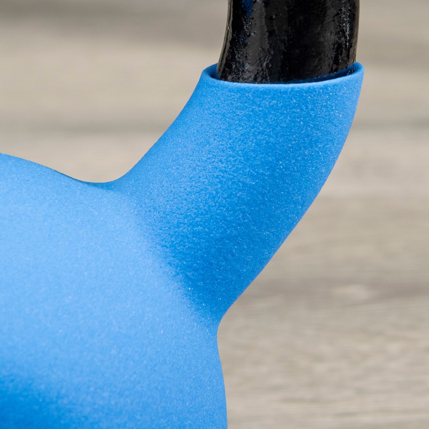 8KG Kettlebell with Soft Body and Non-Slip Handle, Blue