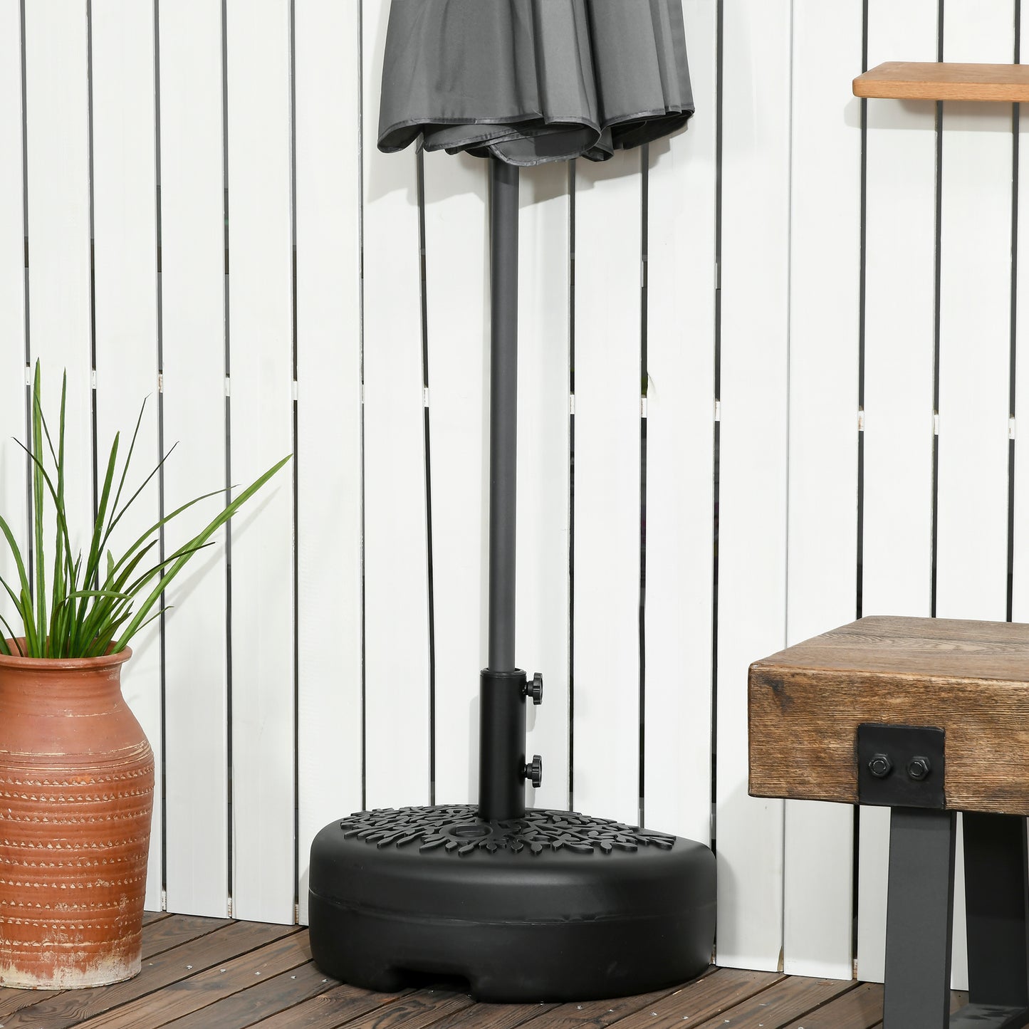 Half Round Patio Umbrella Base for 3.8 cm or 4.8 cm Pole, Black