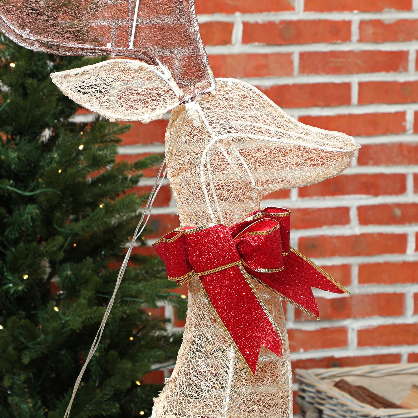 Lighted Christmas Decoration, Outdoor Light Up Deer and Sleigh