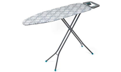 This Great ironing Board Has a Large Iron Rest to Safely Secure The Iron in Place & Additional Non-Slip Feet! Only £12.95 Collection Only