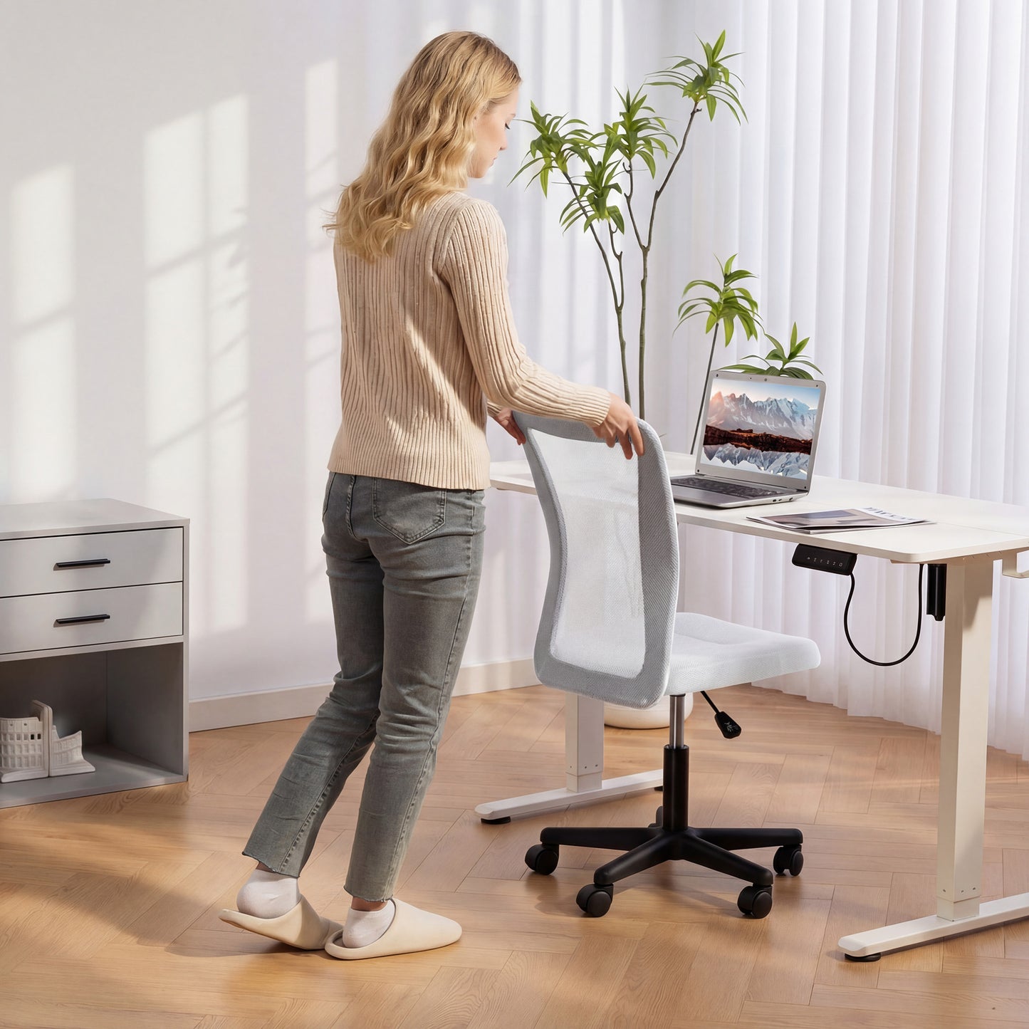 Vinsetto Mesh Office Chair Armless Adjustable Height White