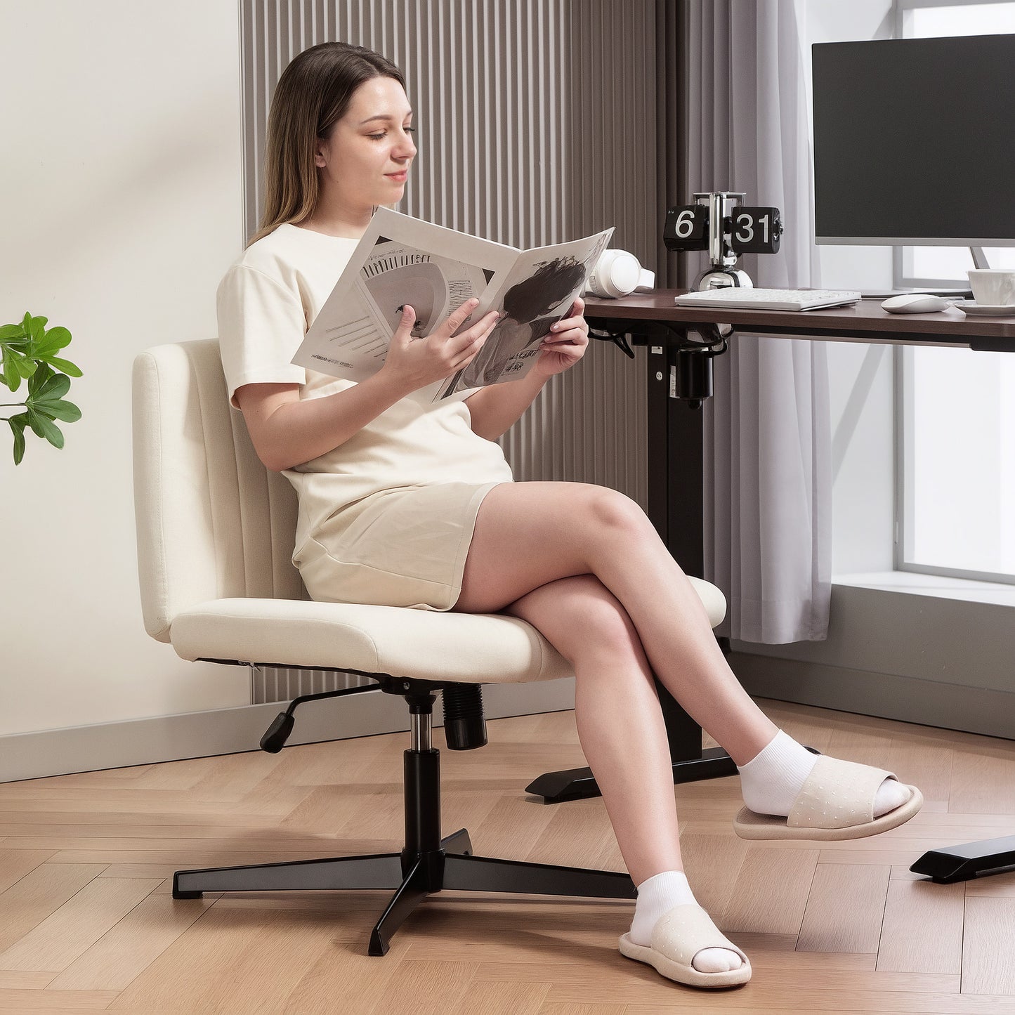 Linen Criss Cross Legged Office Chair with Tilt Function, Cream