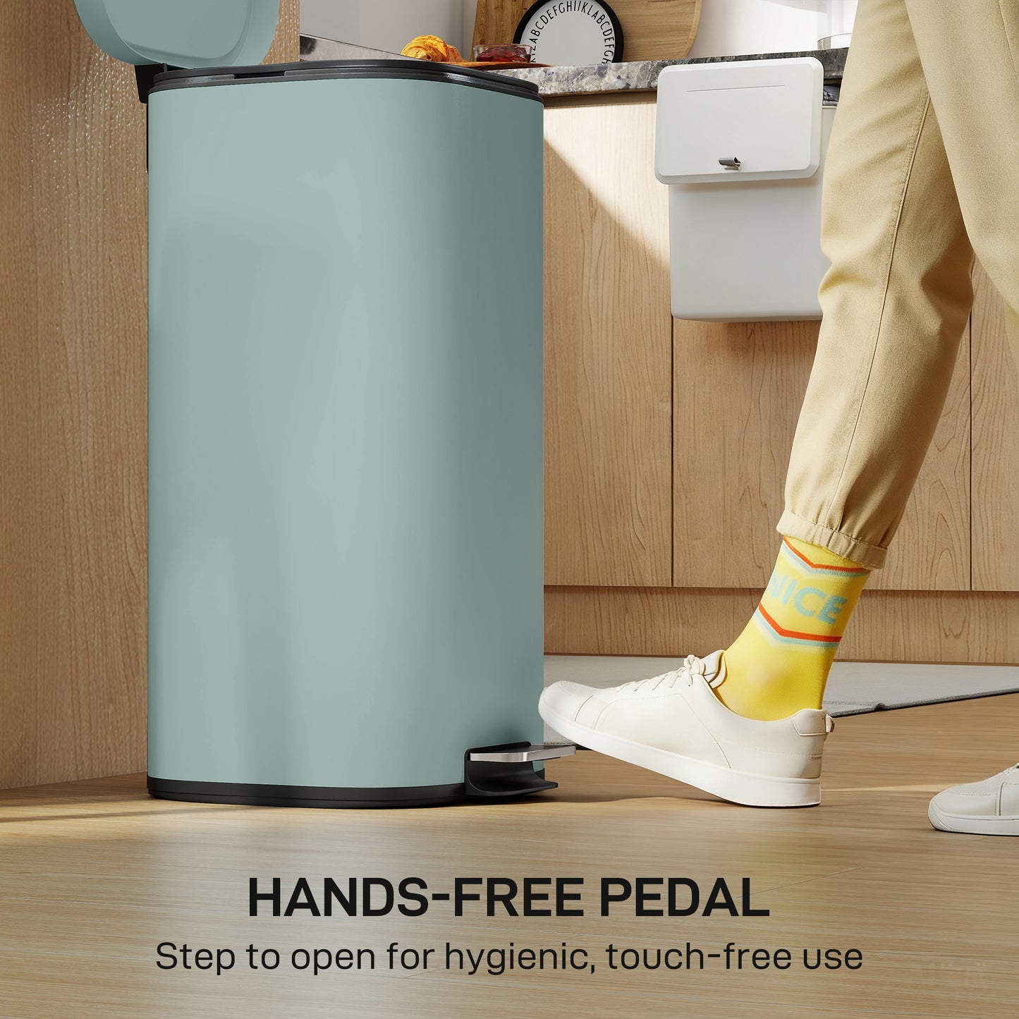 30L Kitchen Bin, Pedal Bin with Lid, Removable Inner Bucket, Green