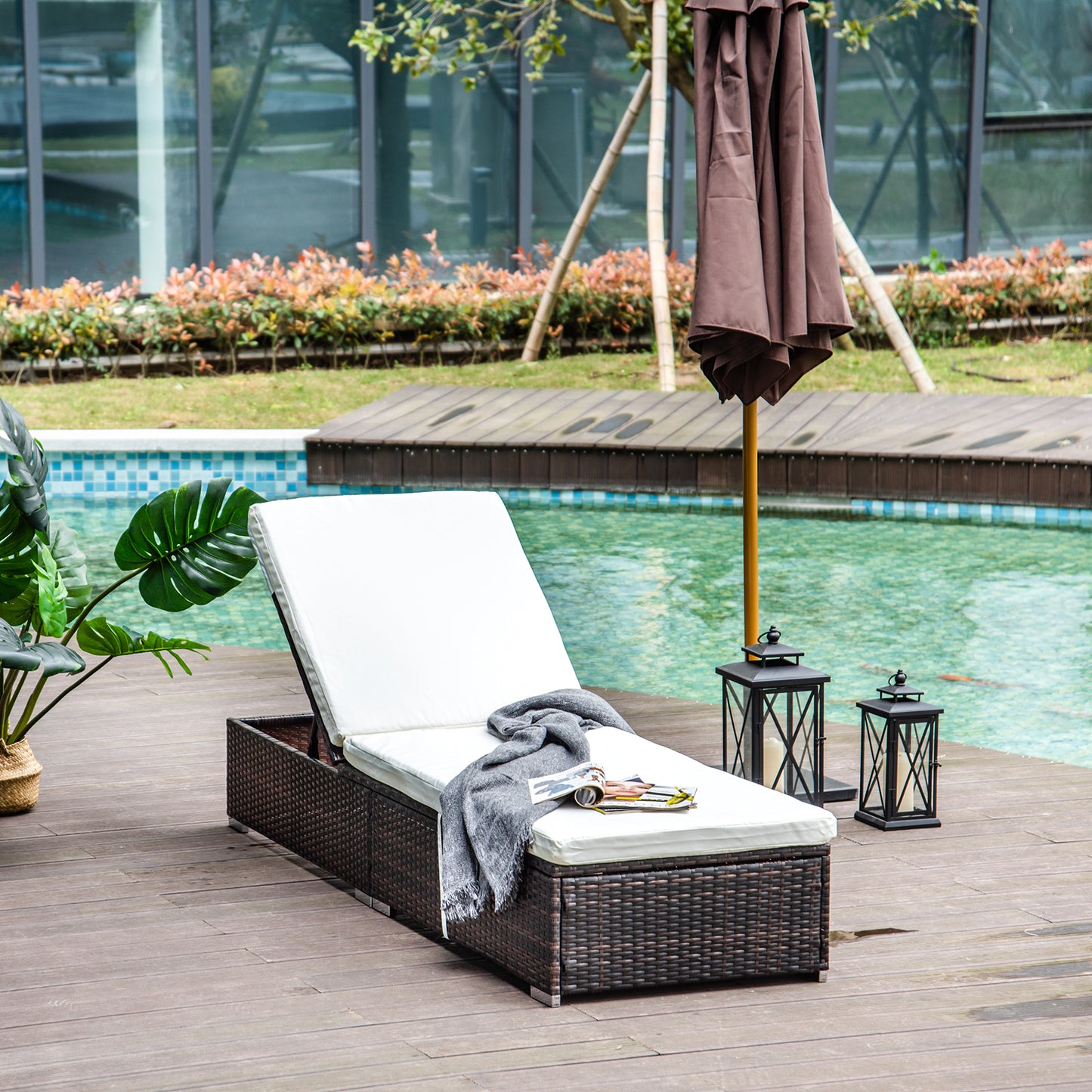 Outsunny PE Rattan Sun Lounger, Six-level Adjustable Recliner Bed Chair w/ Soft Padded Cushion for Patio, Garden, Mixed Brown