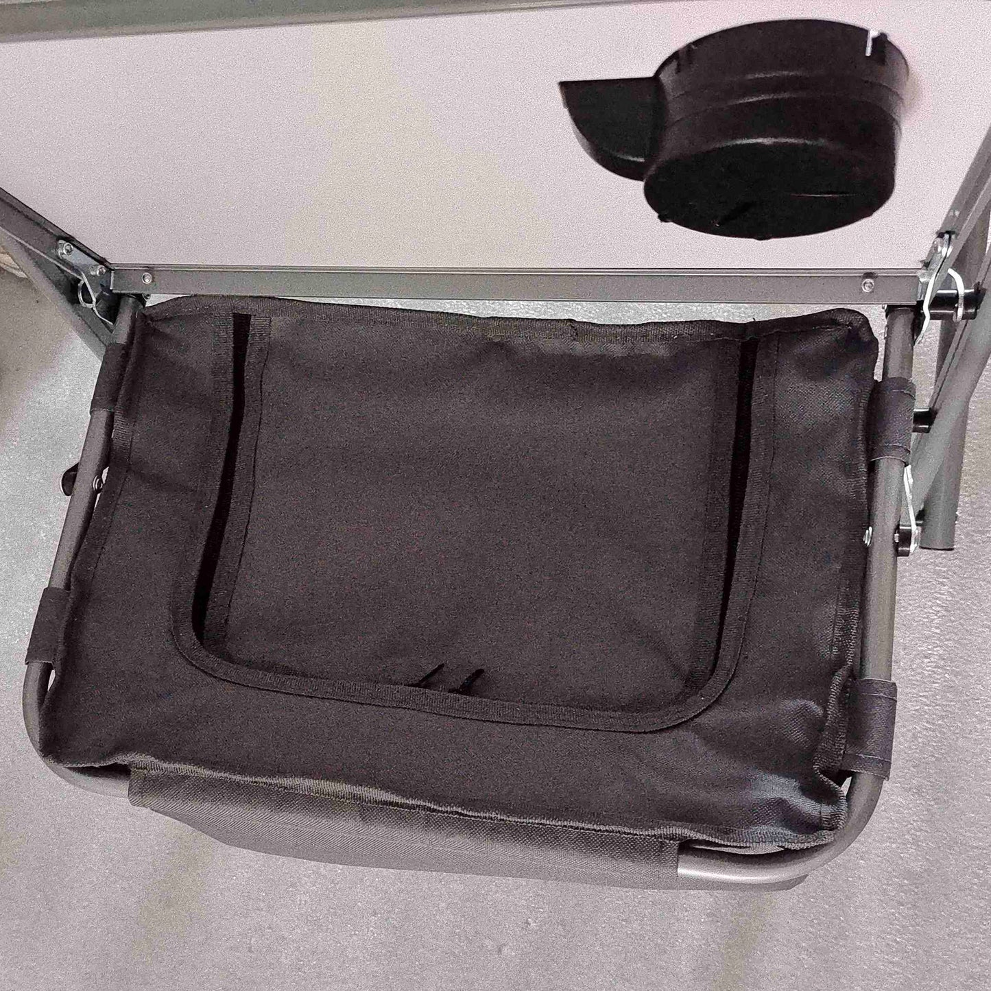 Folding Directors Chair Aluminium Camping Chair with Cooler Bag Green