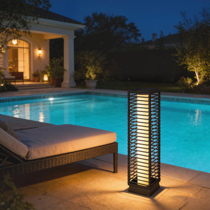 Garden Rattan Lamp, 68 cm Solar Rattan Floor Lamp with Auto On/Off