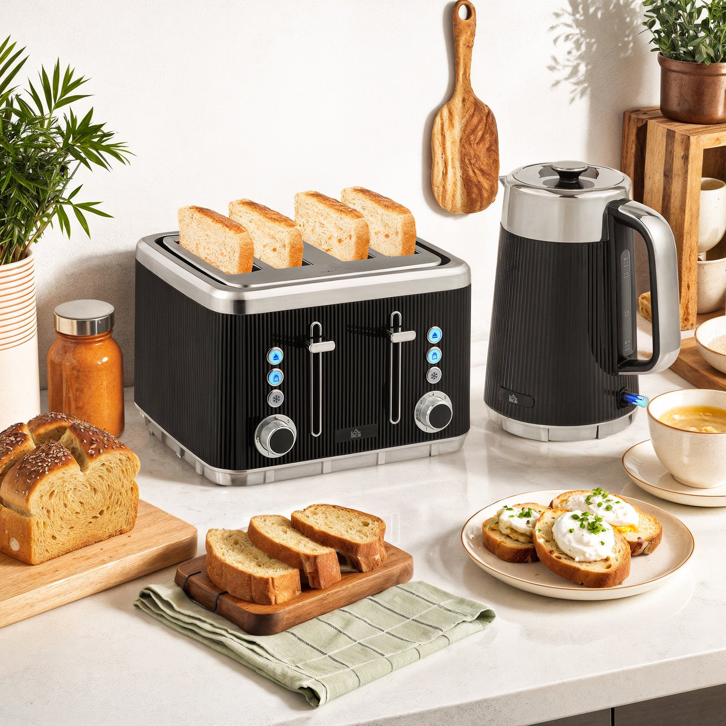 1.7L 3000W Rapid Boil Kettle and 4 Slice Toaster Set Crumb Tray Black