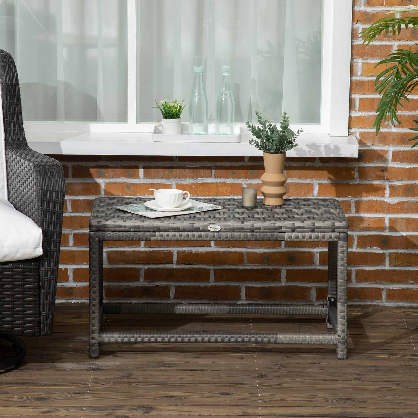 Outsunny Outdoor Coffee Table, Garden PE Rattan Side Table with Plastic Board Under the Full Woven Table Top and X-Shape Support for Patio, Balcony, Mixed Grey
