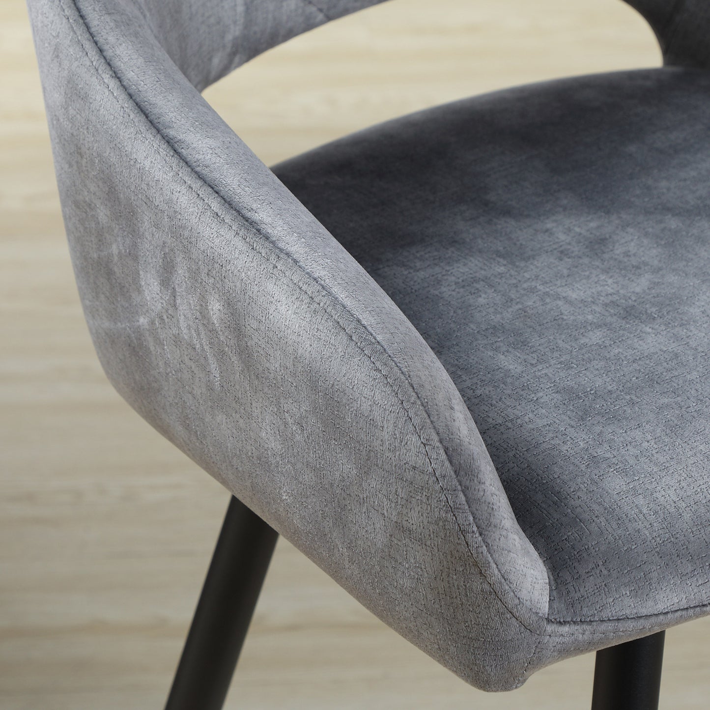 Bar stool
